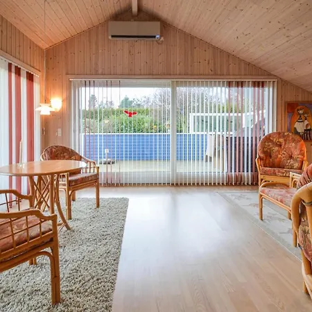 Beautiful In Vaeggerlose W/ 2 Bedrooms Prázdninový dům Bøtø By