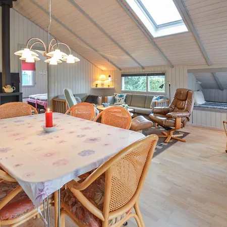 Beautiful In Vaeggerlose W/ 2 Bedrooms Prázdninový dům Bøtø By